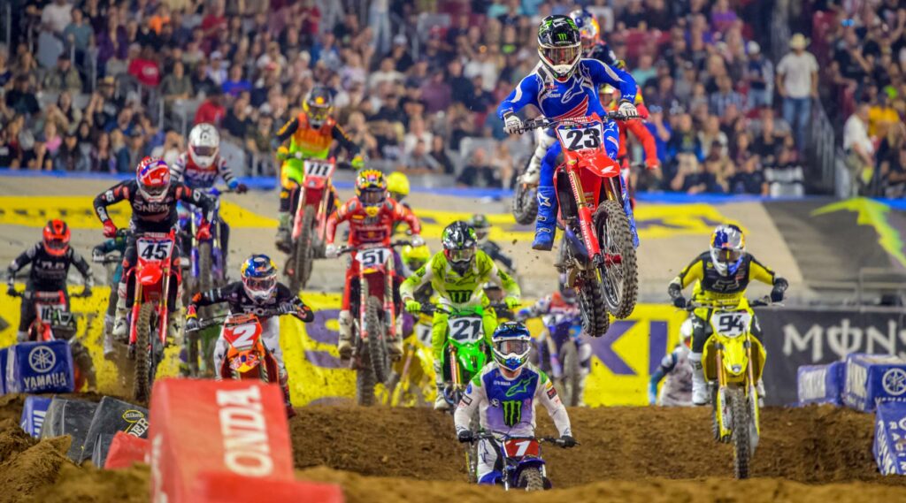 This week in Supercross Atlanta! Dirt Hub