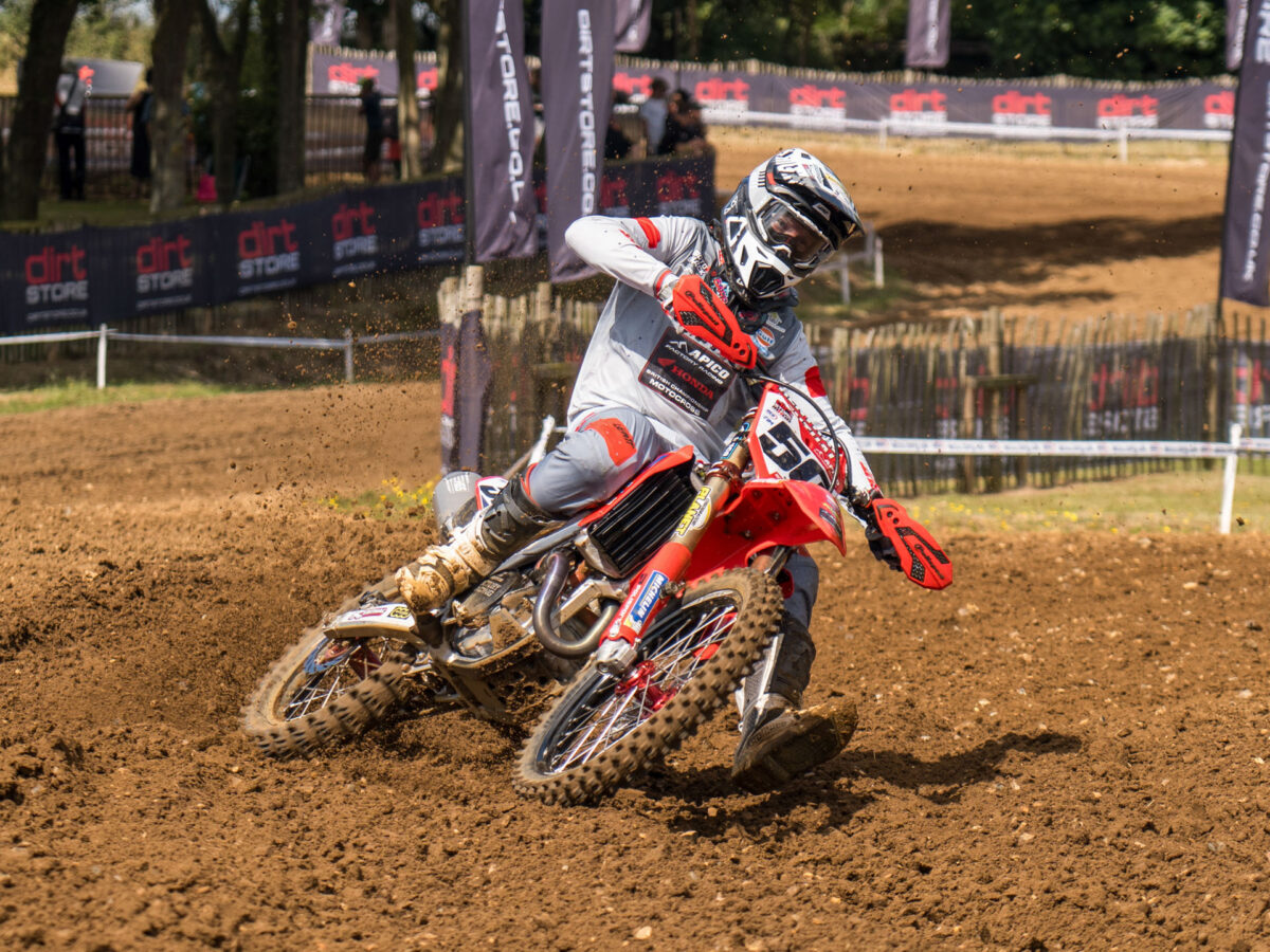 Barr & Grimshaw make progress for Apico Honda at Blaxhall!