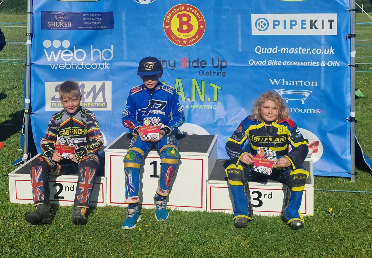 Helsby Heroes! 2024 Formula Grasstrack Championship Round 1 Re-run