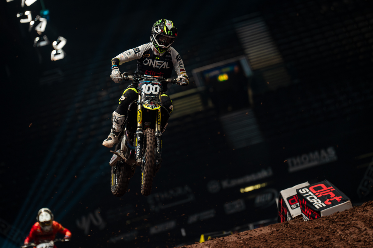 Searle fights hard for Dirt Store Racing Triumph at 2025 Arenacross World Tour Opener