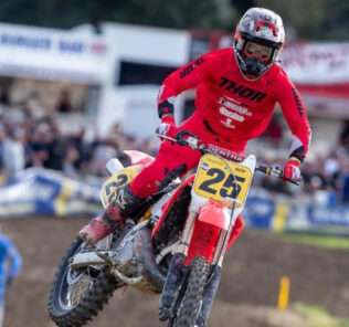 Elliott Banks-Browne in for Team GB at VMXDN Foxhill!