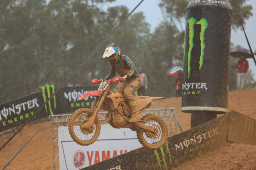 Jonass and Everts triumph in the mud at MXGP of Portugal - Race Report and Results