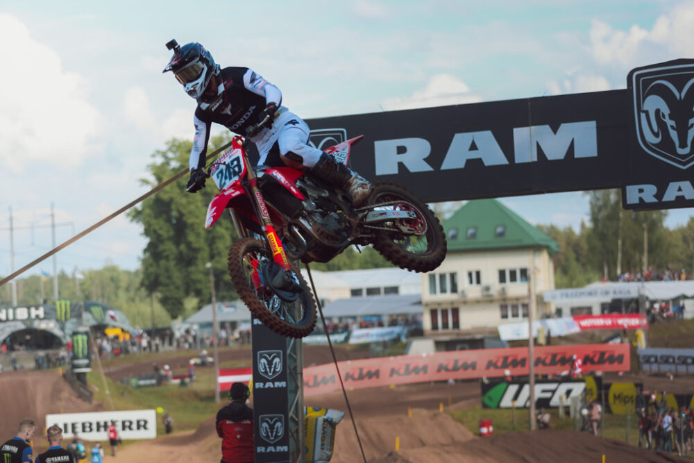 Gajser and de Wolf masters of MXGP of Latvia Qualifying races