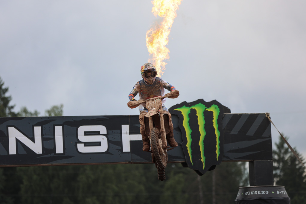 Herlings & Sacha Coenen rule at MXGP of Latvia