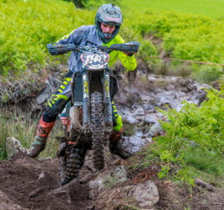 Commondale conquered by Edge! Motul National XC Championship Round 4
