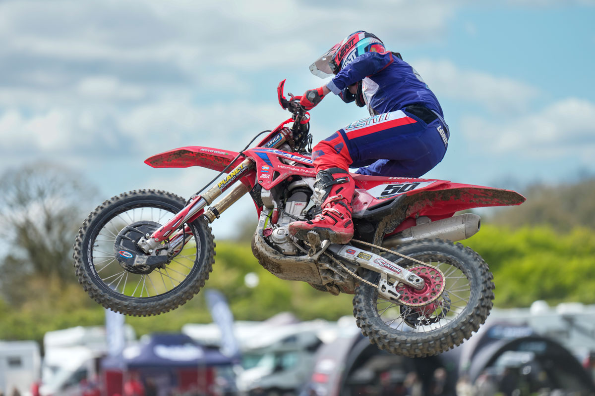 Solid Fastest 40 start for Apico Honda at Foxhill!