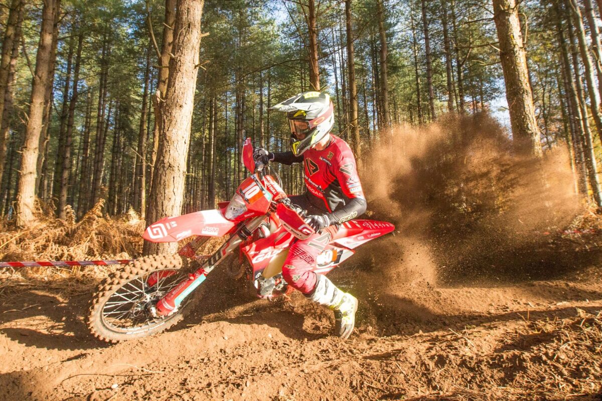 Alex Snow wins 2024 Muntjac Enduro