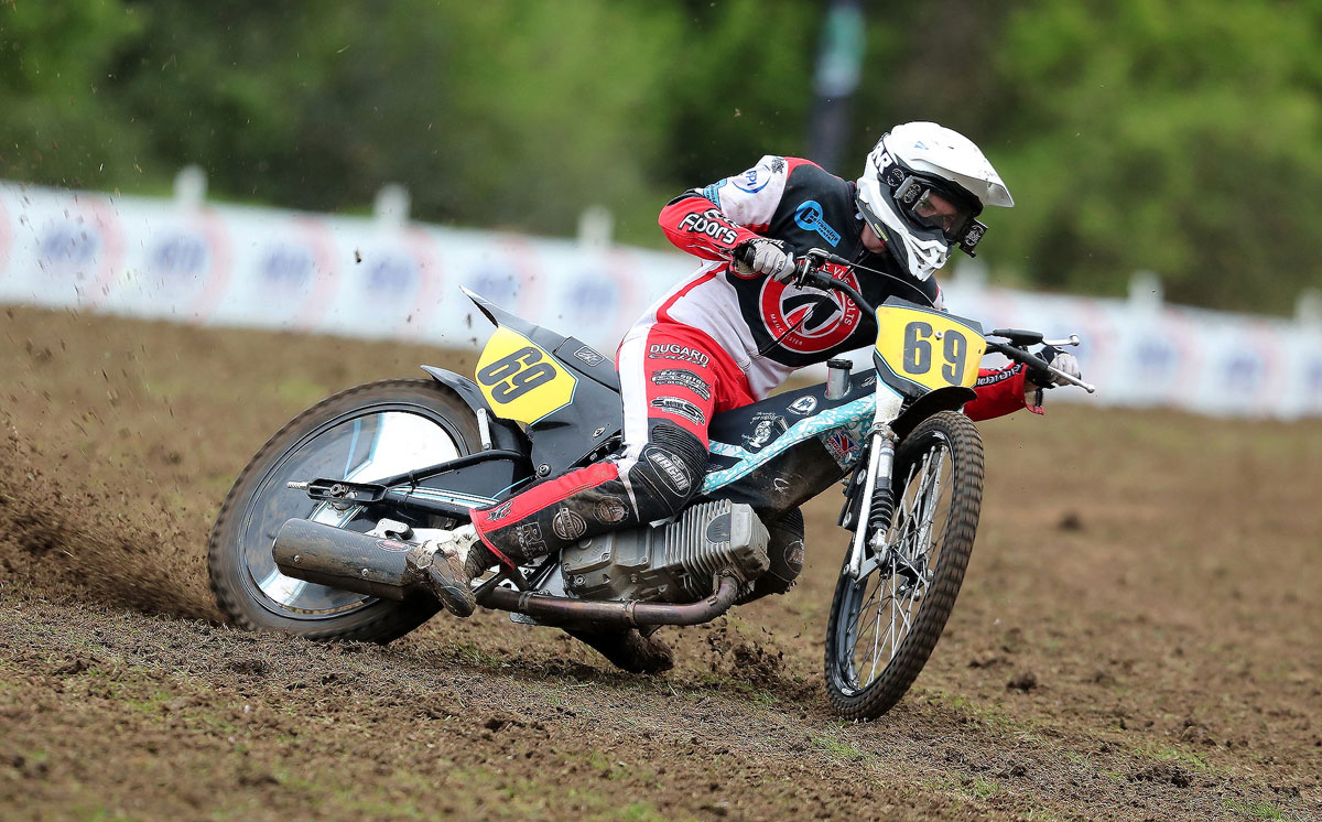 Wirtzfield and Cossar win in the rain! 2024 Bantasia Grasstrack - Race Report and Results