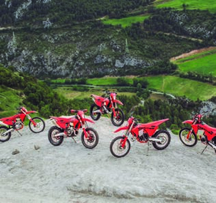 GASGAS reveal 2025 Enduro line up with the return of the EC 125