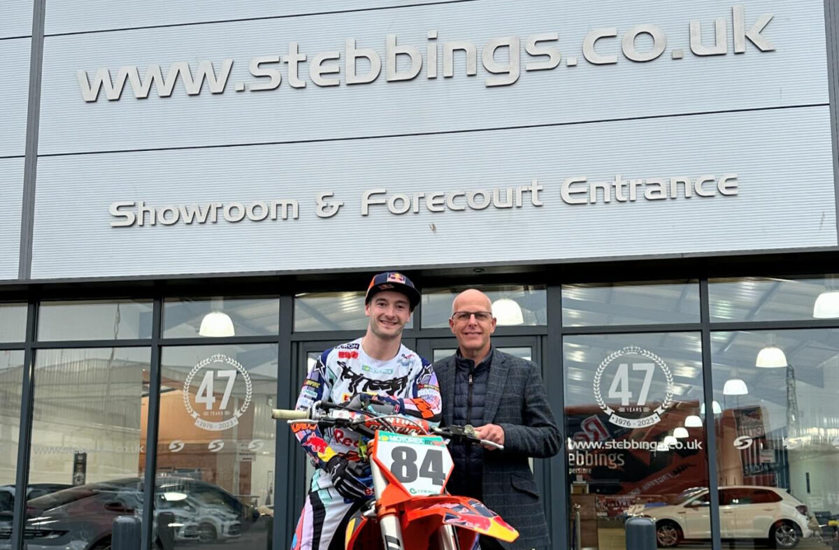 Stebbings Car Superstore steps up to support the Dirt Store MXGB at Blaxhall