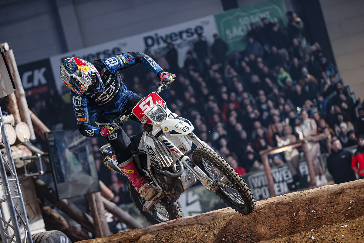 Billy Bolt extends 2025 SuperEnduro Championship lead with victory in Germany!