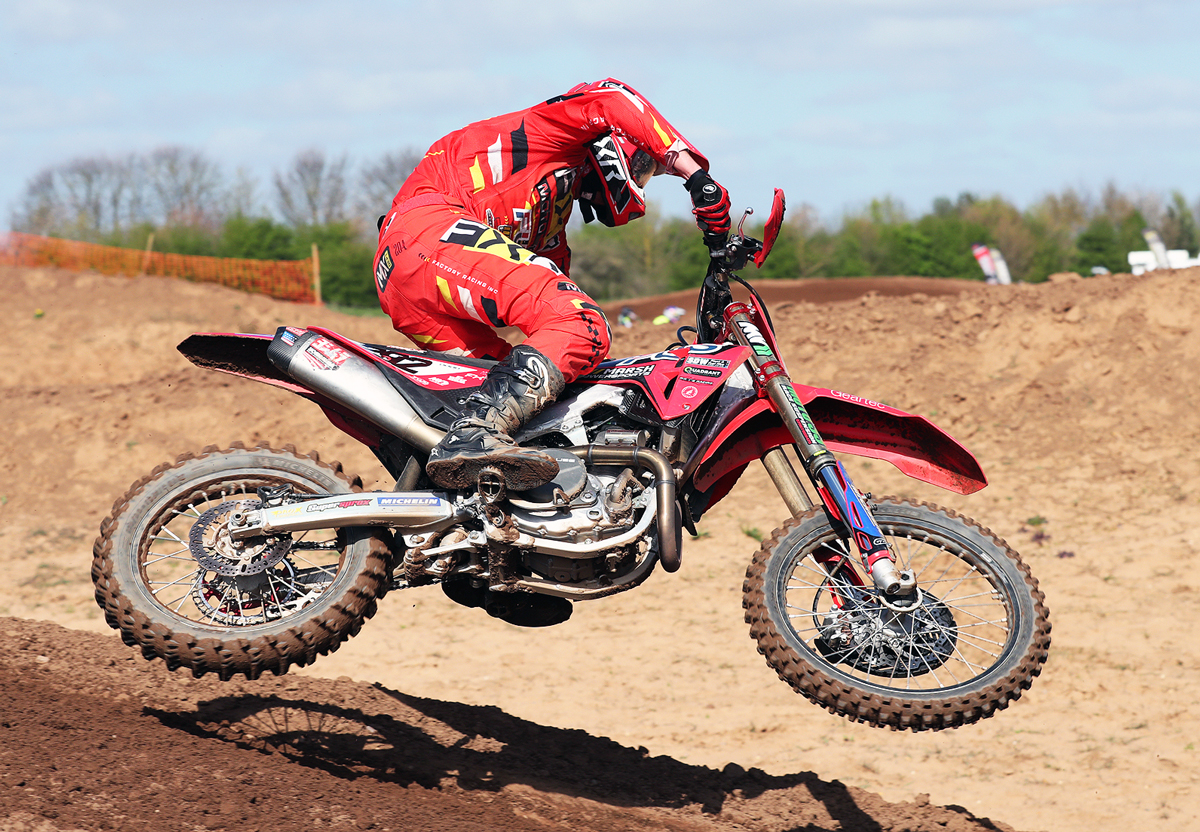 Dodd puts the hammer down! 2025 AMCA British Motocross Championship Round 1 - Race Report and Results