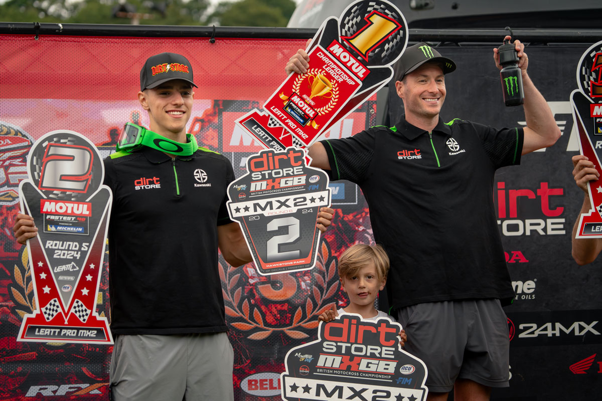 Searle & Rizzi make it a Dirt Store Kawasaki 1-2 at Hawkstone Park British MX Double Header!