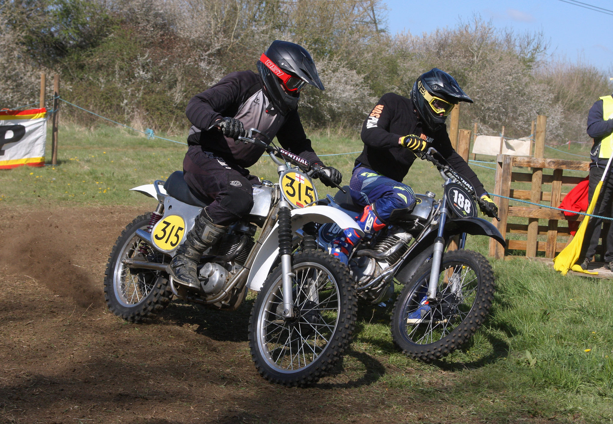 Bumper Entry for opening round of AMCA British Classic Motocross