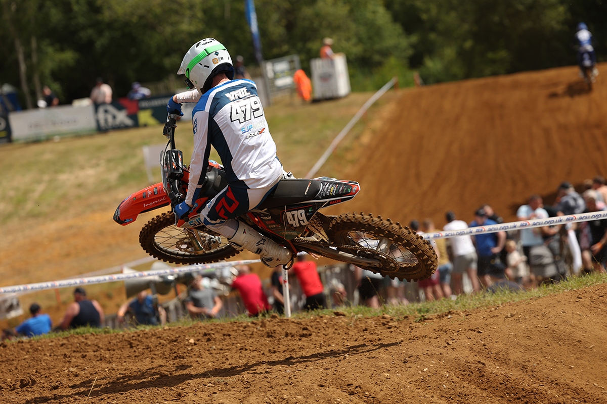 Josh Vail takes victory in Single Moto at Blaxhall MXGB