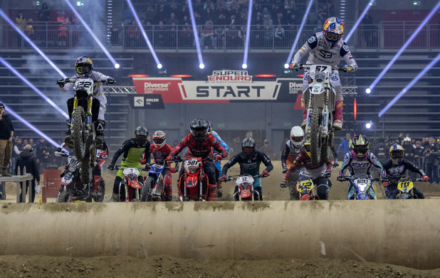 Bolt & Shaw victorious at 2025 FIM SuperEnduro World Championship opener in Poland